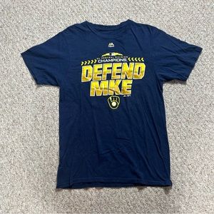 Milwaukee Brewers MLB Defend MKE Shirt Mens Small Short Sleeve Blue Playoffs